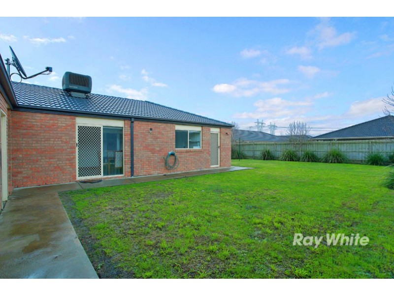 52 Kingdom Drive, Cranbourne VIC 3977
