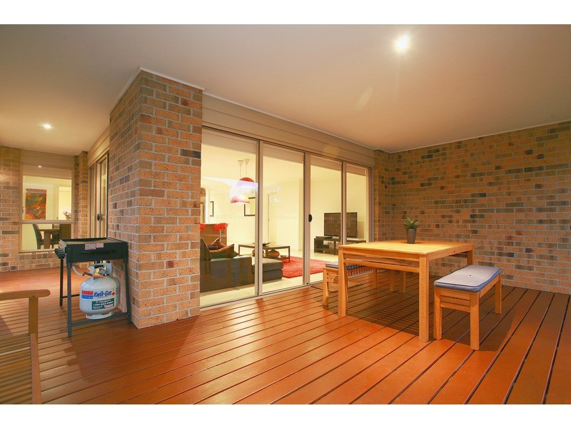 1 Reyoff Place, Lyndhurst VIC 3975