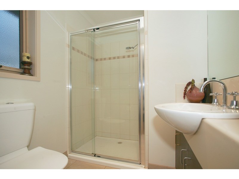 1 Reyoff Place, Lyndhurst VIC 3975