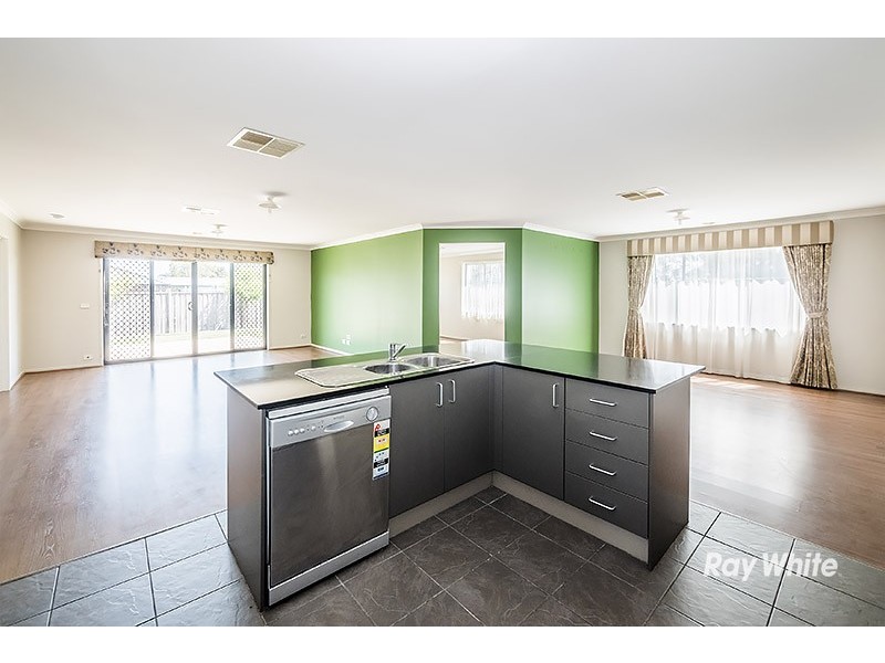 19 Blue Peppermint Court, Lyndhurst VIC 3975