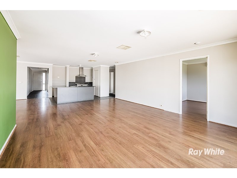 19 Blue Peppermint Court, Lyndhurst VIC 3975