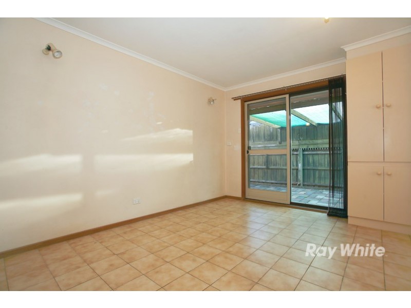 43 Courtenay Avenue, Cranbourne North VIC 3977
