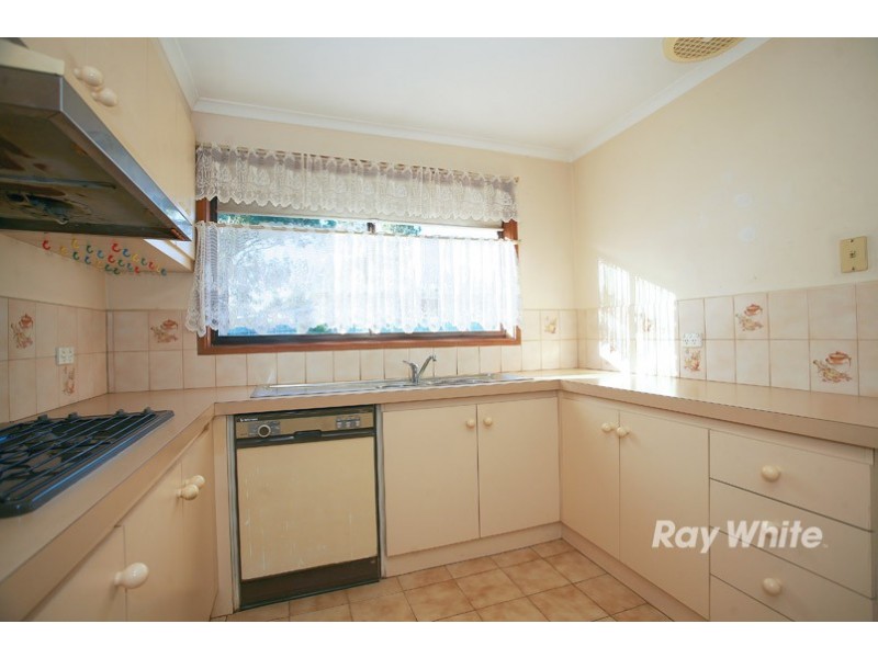 43 Courtenay Avenue, Cranbourne North VIC 3977