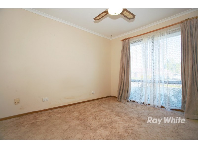 43 Courtenay Avenue, Cranbourne North VIC 3977