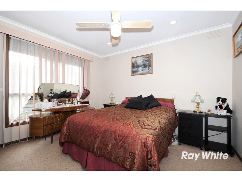 2 Phillip Court, Cranbourne North VIC 3977