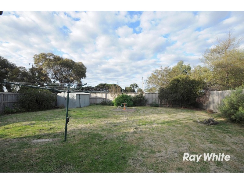 2 Phillip Court, Cranbourne North VIC 3977