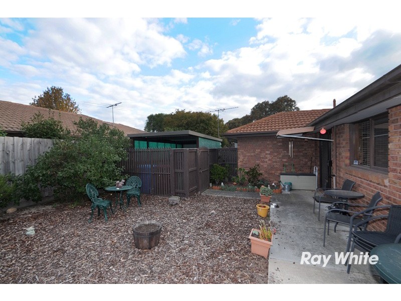 2 Phillip Court, Cranbourne North VIC 3977