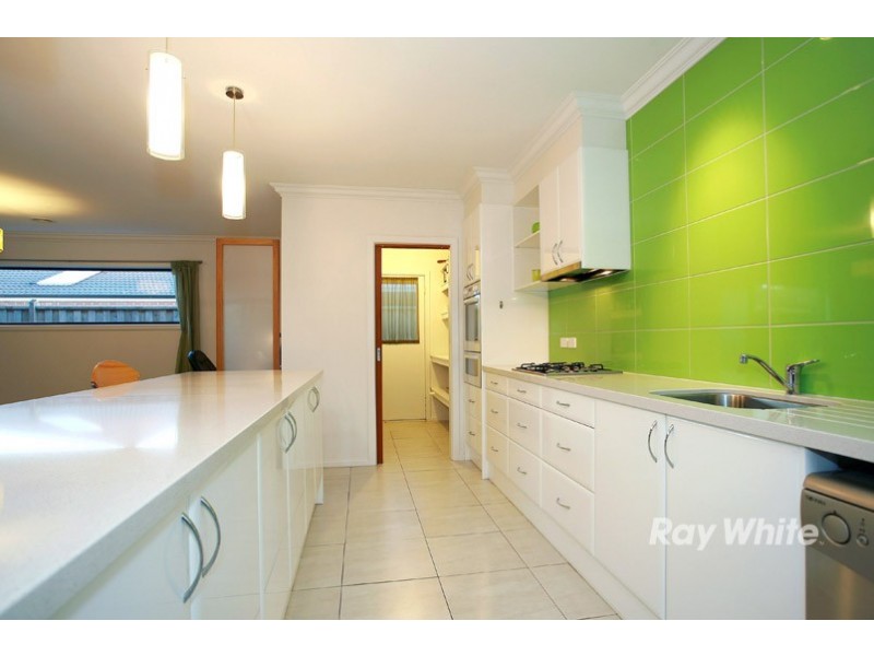 4 Marbec Place, Lyndhurst VIC 3975