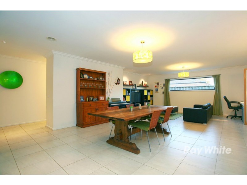 4 Marbec Place, Lyndhurst VIC 3975