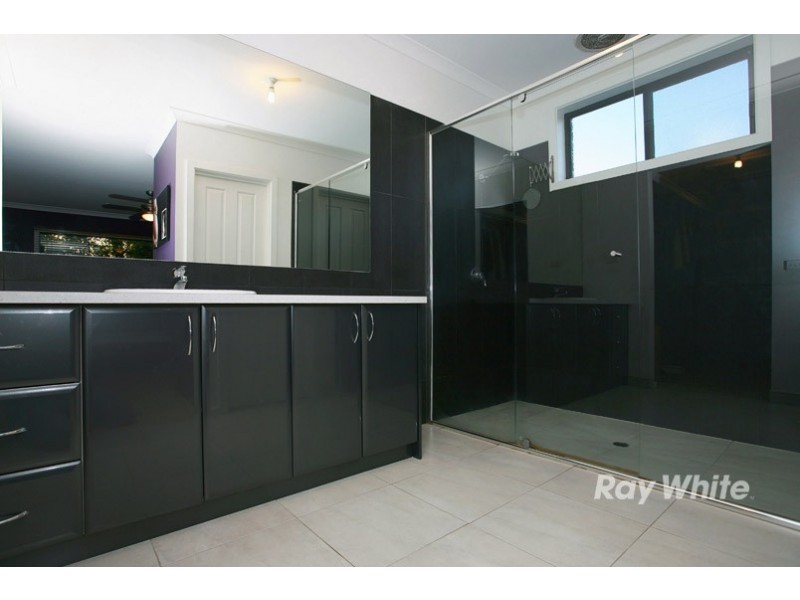 4 Marbec Place, Lyndhurst VIC 3975