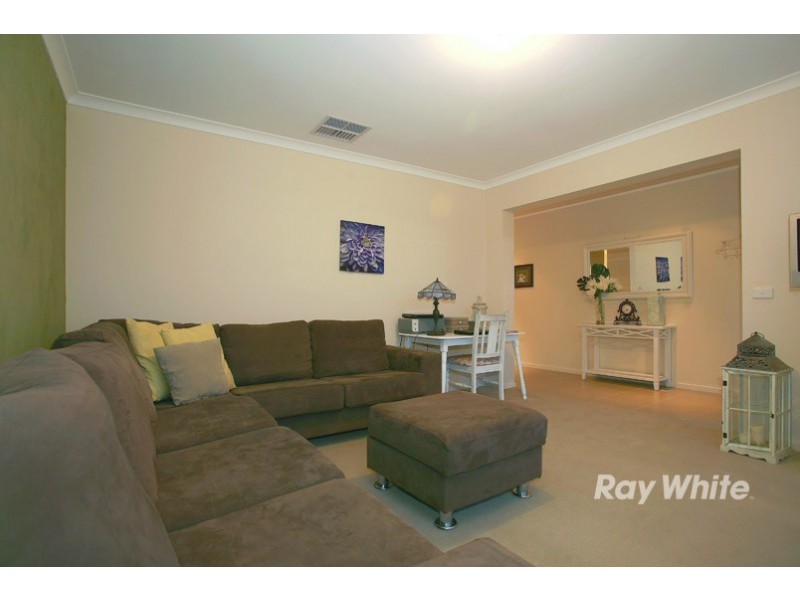 2 Tea Tree Court, Lyndhurst VIC 3975