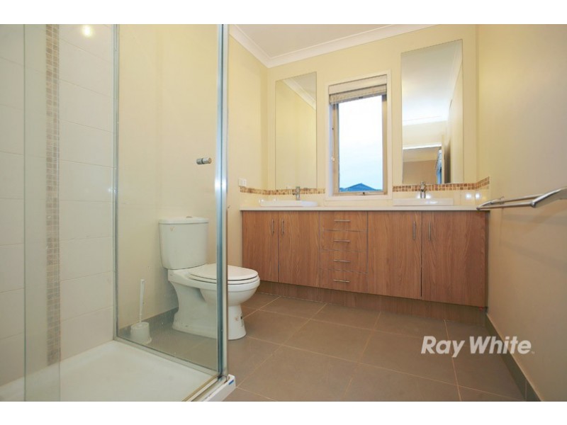 2 Tea Tree Court, Lyndhurst VIC 3975