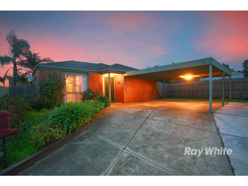 21 Greenmantle Close, Cranbourne VIC 3977