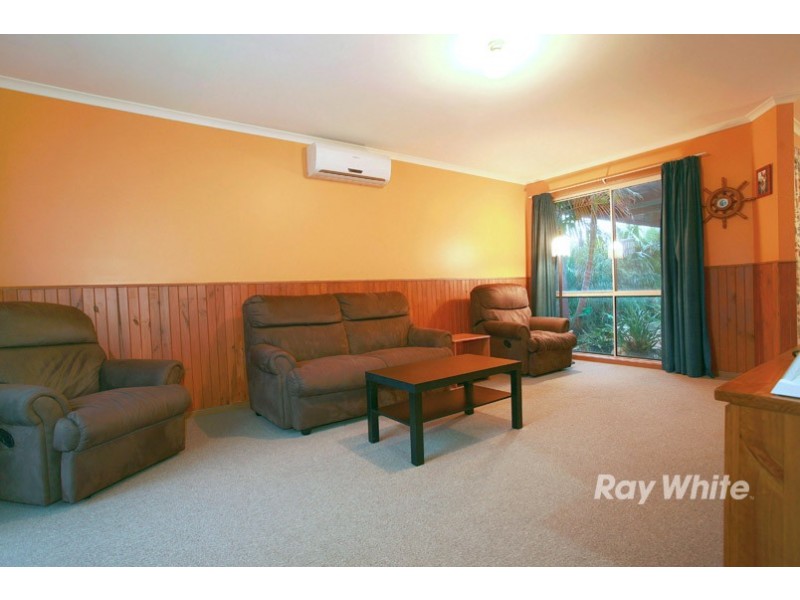 21 Greenmantle Close, Cranbourne VIC 3977