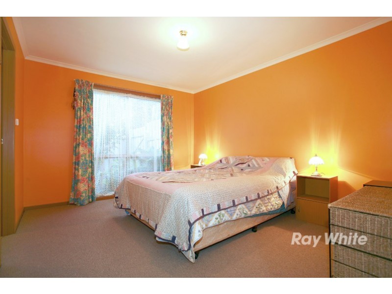 21 Greenmantle Close, Cranbourne VIC 3977