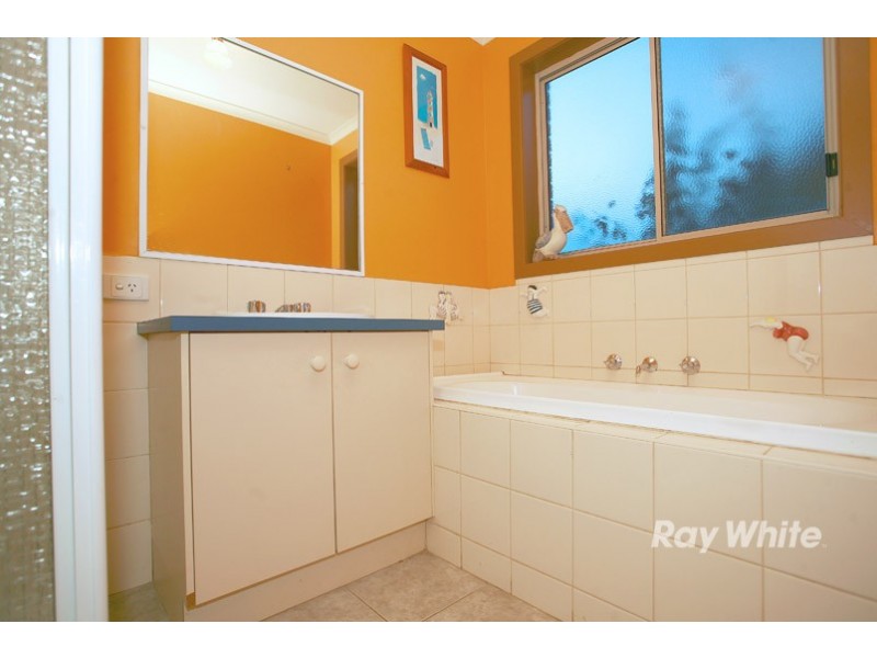 21 Greenmantle Close, Cranbourne VIC 3977