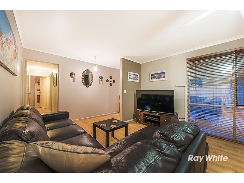 2 South Charles Court, Cranbourne VIC 3977