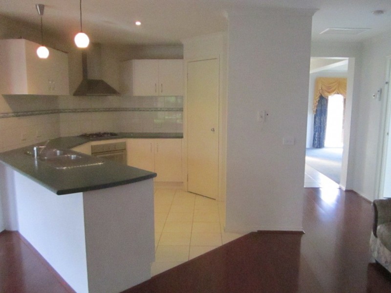 9 Silverwattle Drive, Lyndhurst VIC 3975