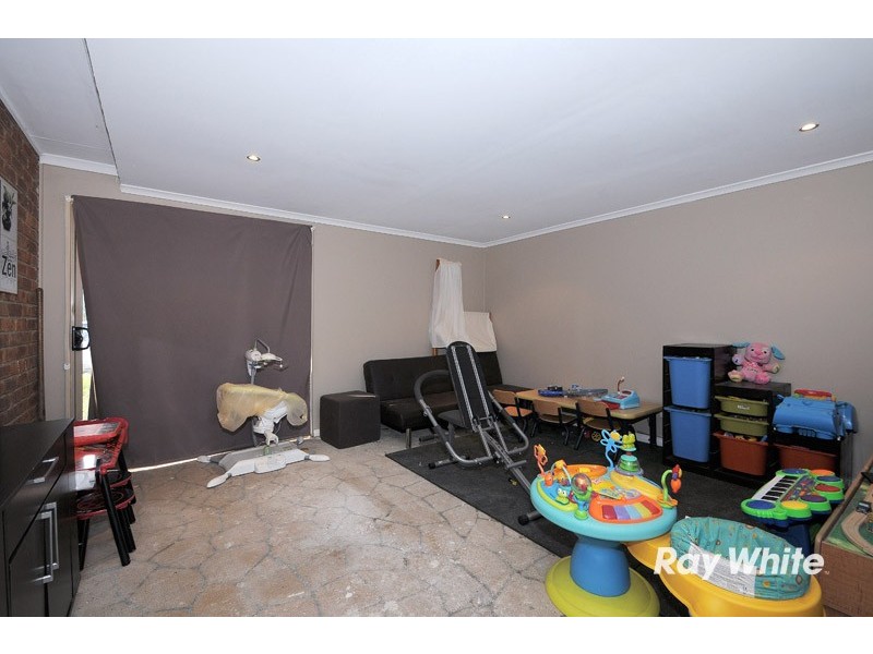 36 Bates Street, Cranbourne West VIC 3977