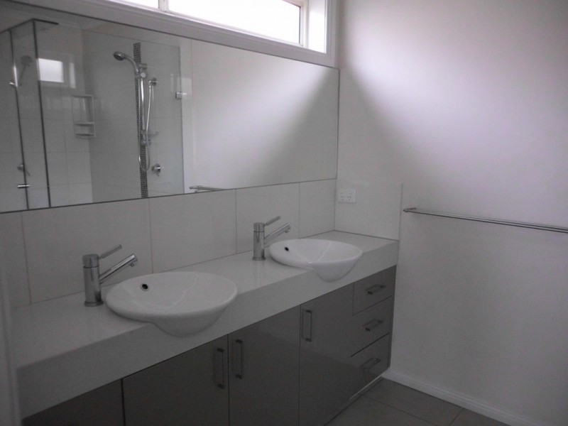 40 Ebony Street, Cranbourne VIC 3977