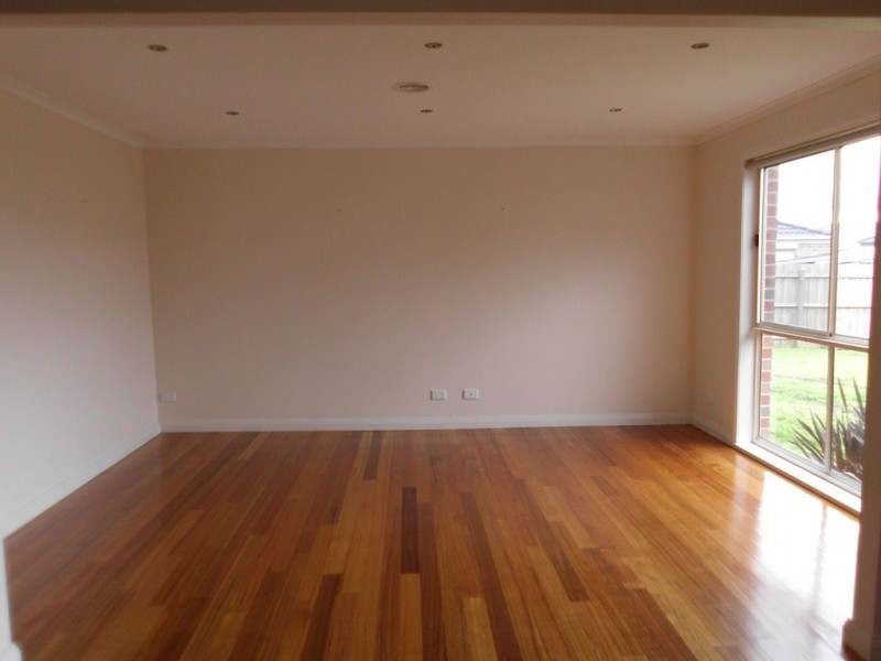 40 Ebony Street, Cranbourne VIC 3977