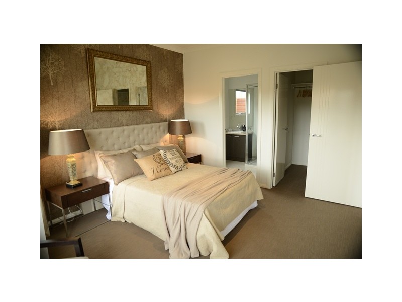 LOT 2718 Piper Street, Clyde North VIC 3978