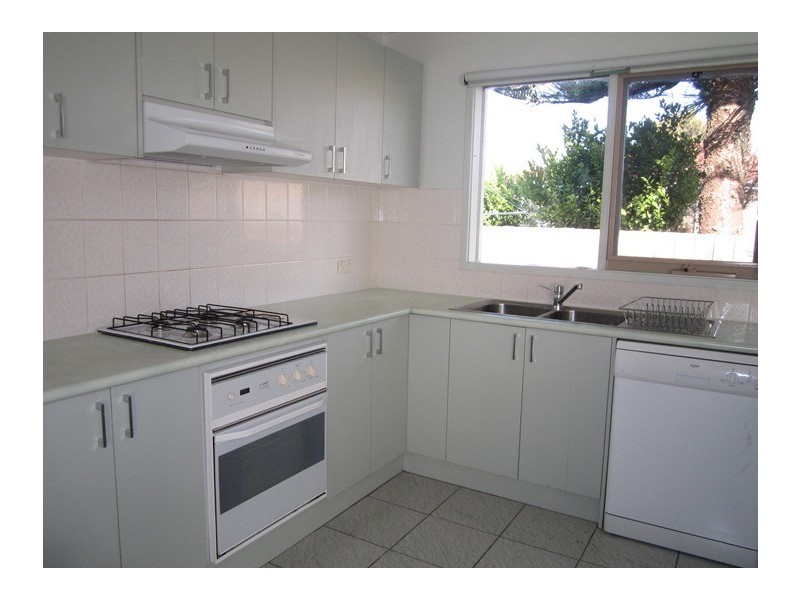 4/23-25 Houlder Avenue, Junction Village VIC 3977