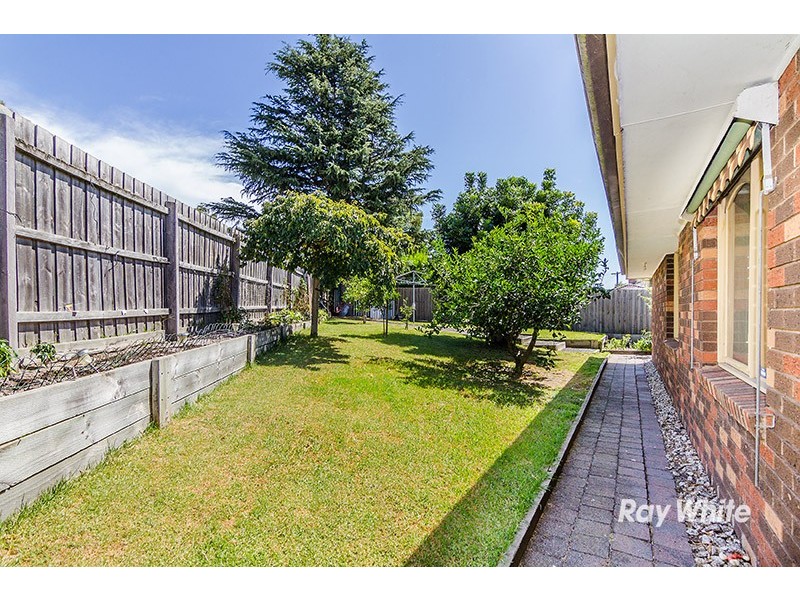 7 Rivette Court, Cranbourne VIC 3977