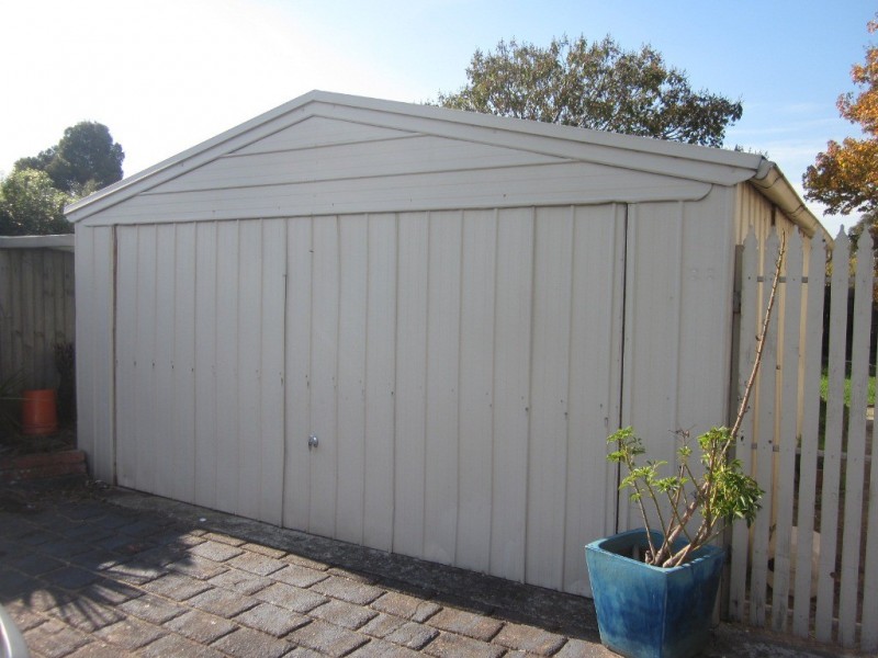 12 Monahans Road, Cranbourne VIC 3977