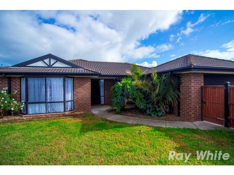 4 Lisa Beth Mews, Skye VIC 3977