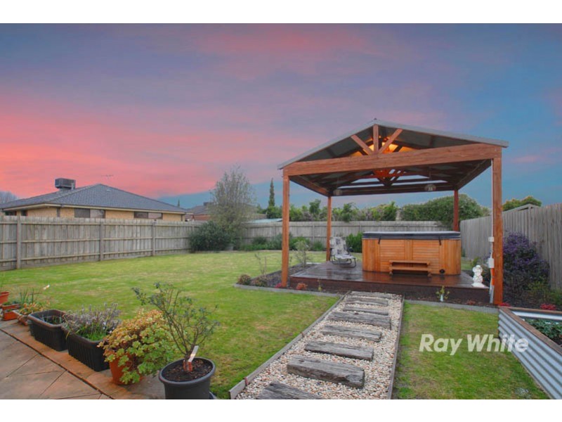 108 Bellevue Drive, Berwick VIC 3806