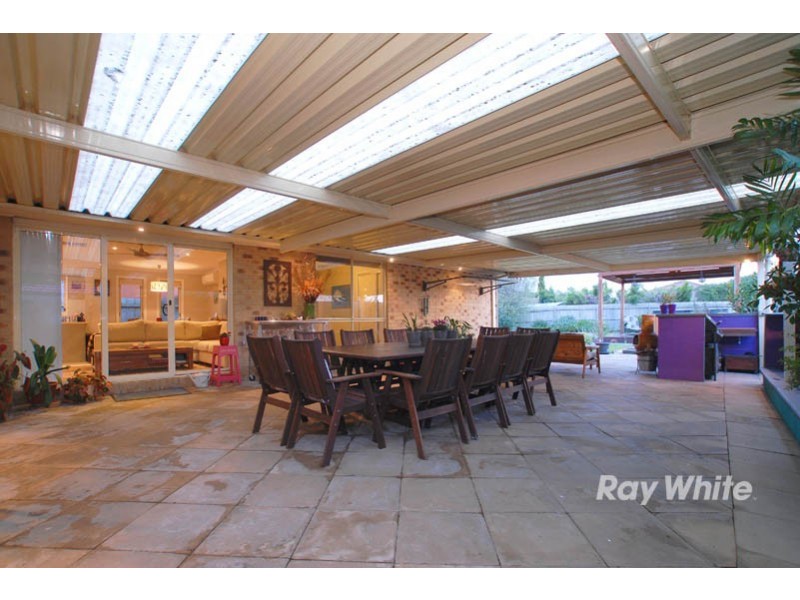 108 Bellevue Drive, Berwick VIC 3806