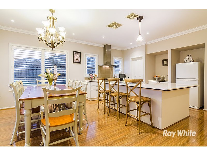 55 Donohue Street, Cranbourne East VIC 3977