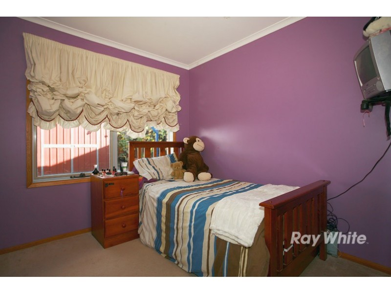 4 Kent Court, Cranbourne North VIC 3977