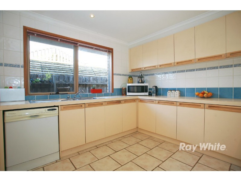 4 Kent Court, Cranbourne North VIC 3977