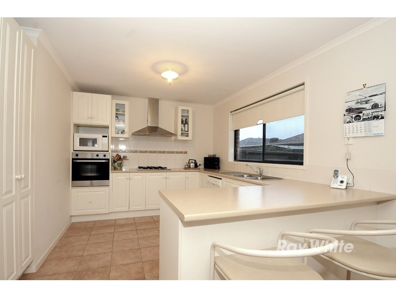 26 Lansbury Drive, Narre Warren South VIC 3805