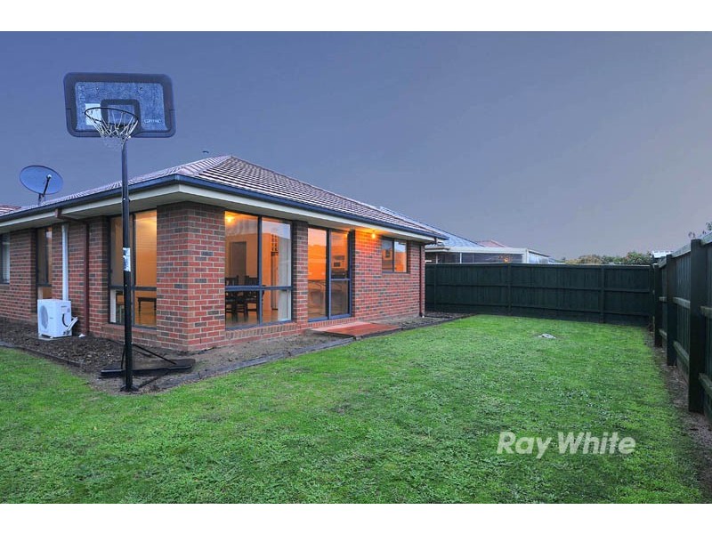 26 Lansbury Drive, Narre Warren South VIC 3805