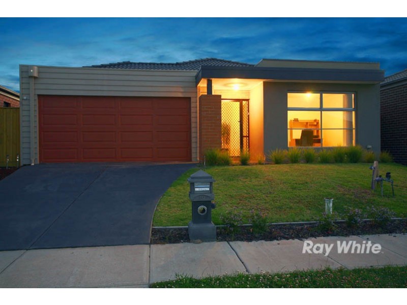 19 Noremac Grove, Lyndhurst VIC 3975