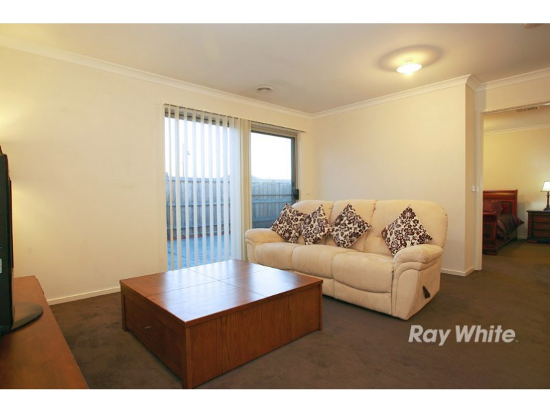 19 Noremac Grove, Lyndhurst VIC 3975