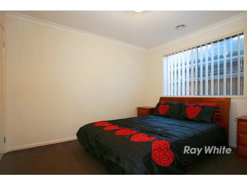 19 Noremac Grove, Lyndhurst VIC 3975