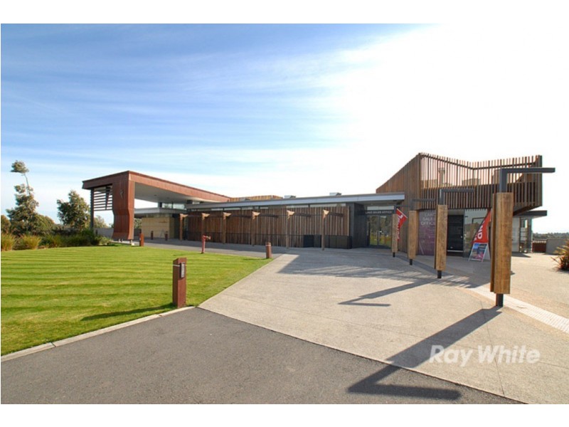 9 Alarah Boulevard, Cranbourne West VIC 3977