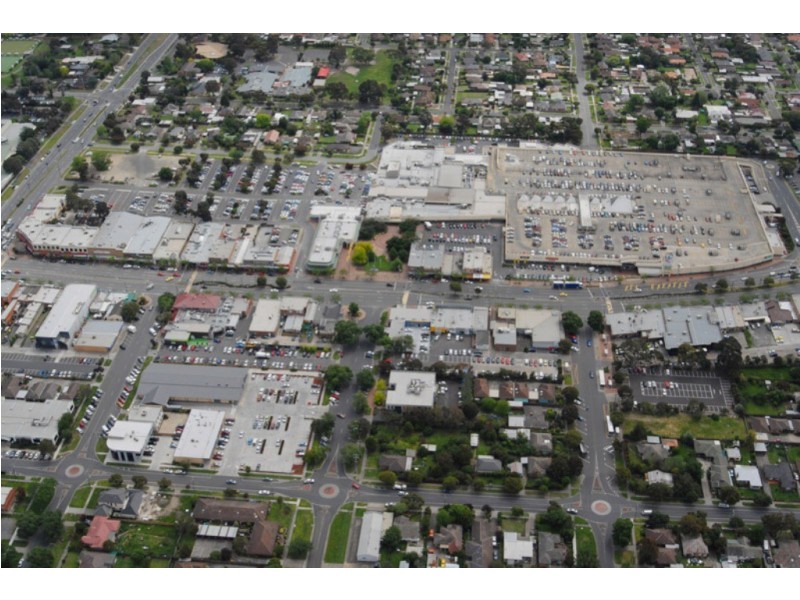 9 Alarah Boulevard, Cranbourne West VIC 3977