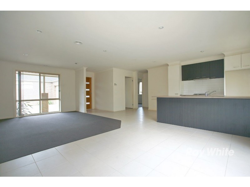 3/7-9 Elizabeth Street, Cranbourne North VIC 3977