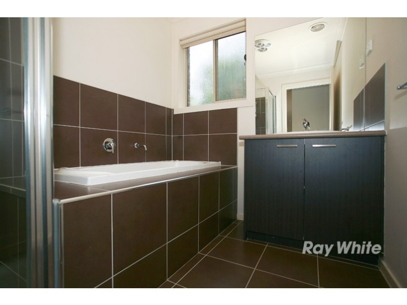 3/7-9 Elizabeth Street, Cranbourne North VIC 3977