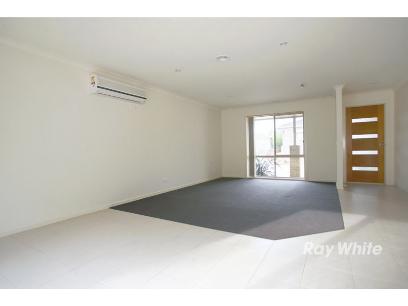 3/7-9 Elizabeth Street, Cranbourne North VIC 3977