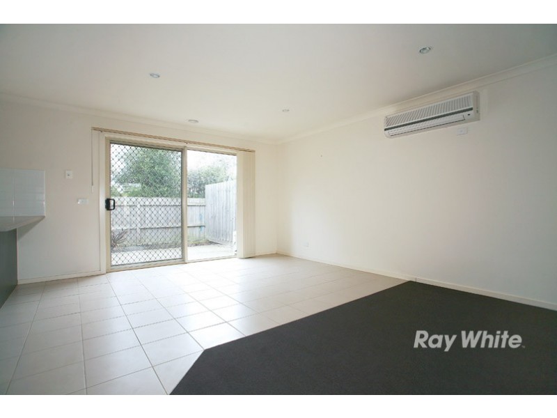 3/7-9 Elizabeth Street, Cranbourne North VIC 3977