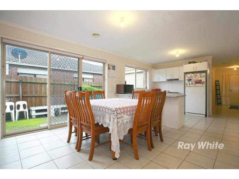 9 Sunbird Avenue, Cranbourne VIC 3977