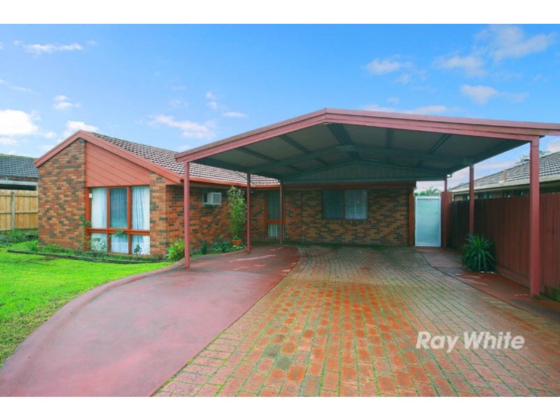 17 Courtenay Avenue, Cranbourne North VIC 3977