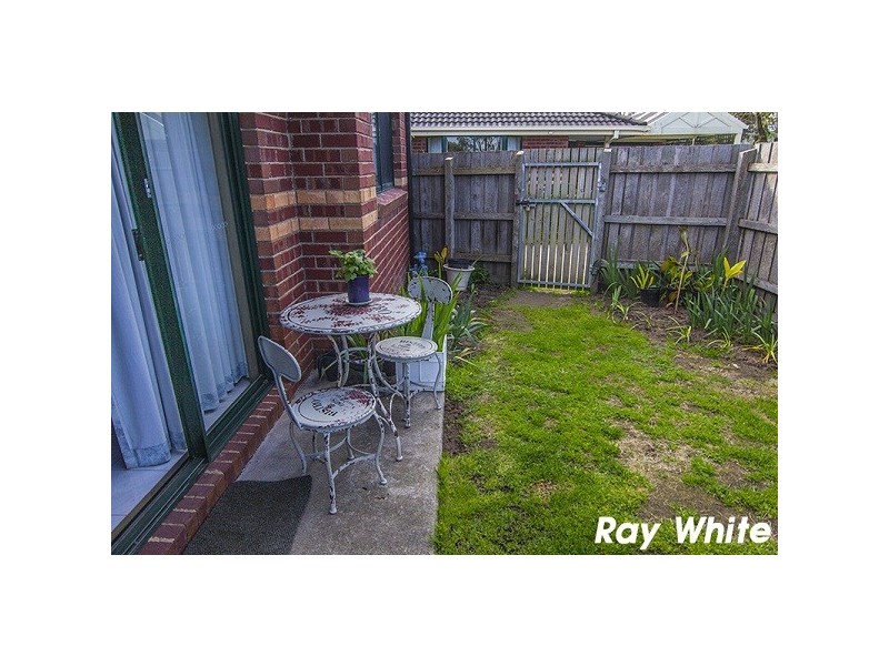 1/103 Courtenay Avenue, Cranbourne North VIC 3977