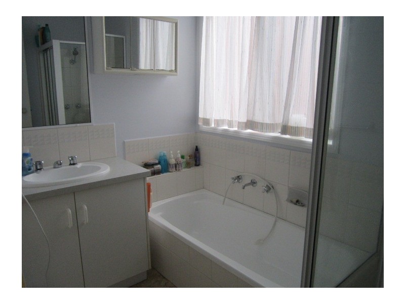 11 Orlit Close, Cranbourne VIC 3977